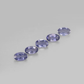 カラットの天然バイオレットブルーアイオライト（5×3.2 mm・オーバルカット）