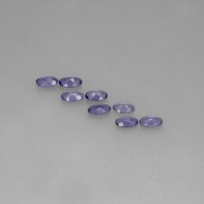 カラットの天然バイオレットブルーアイオライト（5×3.1 mm・オーバルカット）