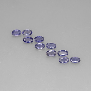 カラットの天然バイオレットブルーアイオライト（5.1×3.1 mm・オーバルカット）