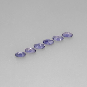 カラットの天然バイオレットブルーアイオライト（5×3 mm・オーバルカット）