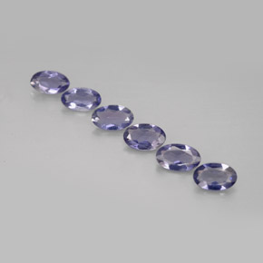 カラットの天然バイオレットブルーアイオライト（5×3.1 mm・オーバルカット）