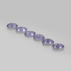 カラットの天然バイオレットブルーアイオライト（5.1×3.2 mm・オーバルカット）