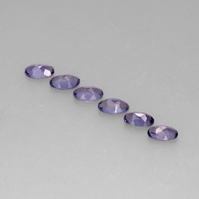 カラットの天然バイオレットブルーアイオライト（5×3.1 mm・オーバルカット）