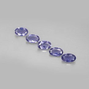 カラットの天然バイオレットブルーアイオライト（5×3 mm・オーバルカット）