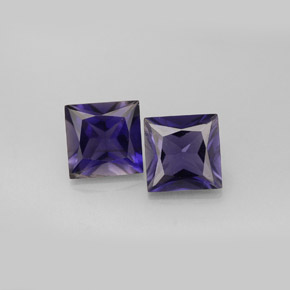 カラットの天然バイオレットブルーアイオライト（6.2×6.1 mm・四角）