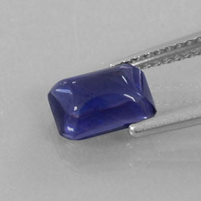 1.28カラットの天然バイオレットブルーアイオライト（7.9×6 mm・透明）