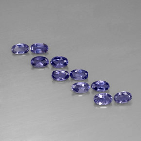 カラットの天然バイオレットブルーアイオライト（5×3.1 mm・オーバルカット）