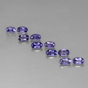 カラットの天然バイオレットブルーアイオライト（5×3.1 mm・オーバルカット）
