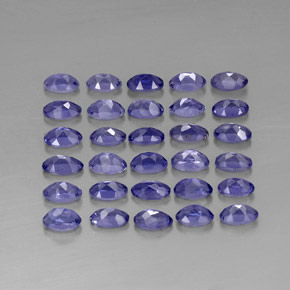 カラットの天然バイオレットブルーアイオライト（4.8×3 mm・オーバルカット）