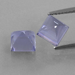 カラットの天然バイオレットブルーアイオライト（6.2×6.1 mm・四角）