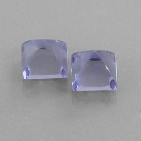 カラットの天然バイオレットブルーアイオライト（6.1×6.1 mm・四角）