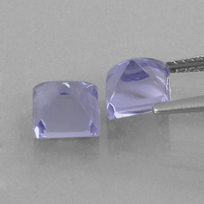 カラットの天然バイオレットブルーアイオライト（6.1×6.1 mm・四角）