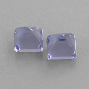カラットの天然バイオレットブルーアイオライト（6.2×6.1 mm・四角）