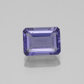 1.35カラットの天然バイオレットブルーアイオライト（8×6 mm・エメラルドカット）