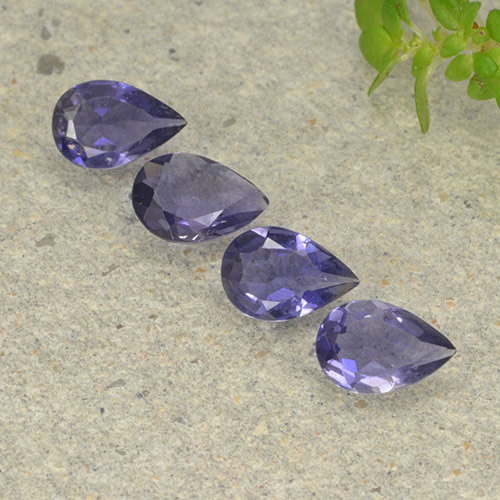 自然派の商品を探す 1.05ct ディープパープル アイオライト 宝石, 洋梨の形, マダガスカル からGemSelectで. 在庫あり、世界各国へ発送!