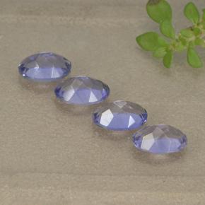 1.68カラットの天然ミディアム薄いバイオレットアイオライト（6.1×4.1 mm・オーバルカット）