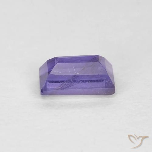 0.30カラットの天然ミディアムバイオレットアイオライト、バゲット、VS