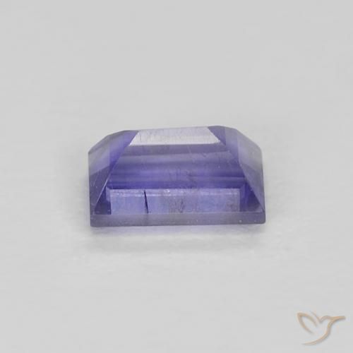 0.33カラットの天然ディープパープルアイオライト、バゲット、VS