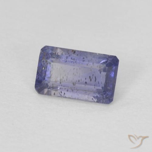 0.25カラットの天然ロイヤルバイオレットアイオライト（5×3.1 mm・エメラルドカット）