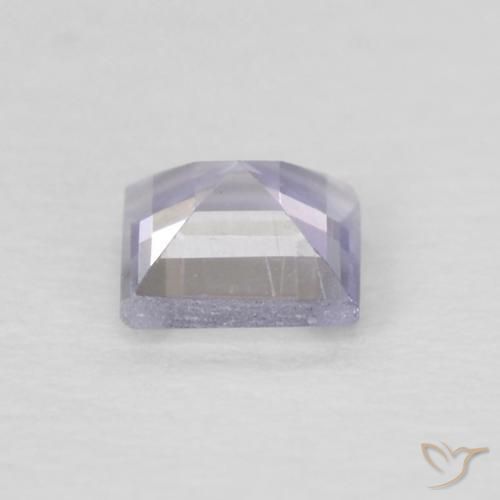 0.12カラットの天然シルバーがかった青アイオライト、四角形、VS