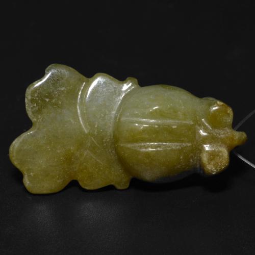 27.81カラットの天然黄みがかったグリーンジェード、ファンシーシェイプ、半透明