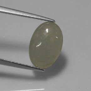 3.01カラットの天然ライトグリーンヒスイ輝石（ジェダイト）（11.3×7.8 mm・透明）