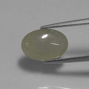3.01カラットの天然ライトグリーンヒスイ輝石（ジェダイト）（11.3×7.8 mm・透明）
