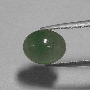 3.24カラットの天然グリーンヒスイ輝石（ジェダイト）（9.6×7.8 mm・透明）