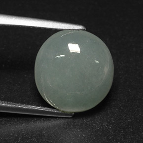 7.10カラットの天然グリーンヒスイ輝石（ジェダイト）（13.2×12.5 mm・透明）
