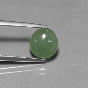 2.98カラットの天然グリーンヒスイ輝石（ジェダイト）（8.9×8.3 mm・透明）