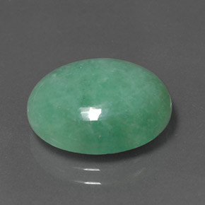 8.83カラットの天然グリーンヒスイ輝石（ジェダイト）（15×12.3 mm・オーバルカット）