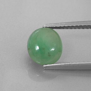 1.80カラットの天然グリーンヒスイ輝石（ジェダイト）（8.4×7.6 mm・オーバルカット）