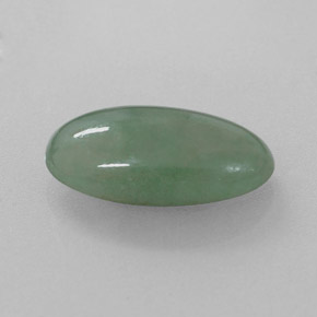 4.81カラットの天然グリーンヒスイ輝石（ジェダイト）（14.6×8.2 mm・オーバルカット）