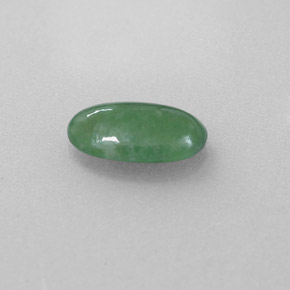1.56カラットの天然グリーンヒスイ輝石（ジェダイト）（10×6.1 mm・オーバルカット）