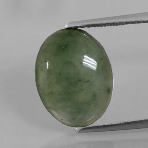 4.16カラットの天然グリーンヒスイ輝石（ジェダイト）（13.6×10.8 mm・オーバルカット）