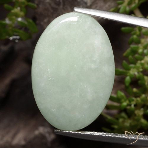 15.94ct 天然 ライトイエローがかったグリーン ジェダイト, 楕円形, 半透明