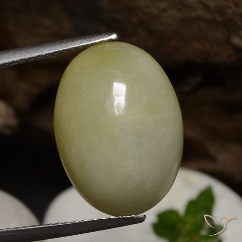 12.01ct 天然 ミディアムイエローグリーン ジェダイト, 楕円形, 半透明