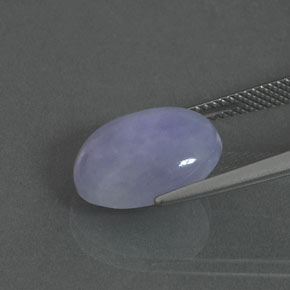 8.84カラットの天然ラベンダージェダイト、オーバルカット、オペーク