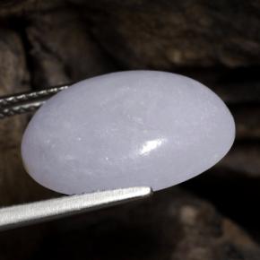 11.62カラットの天然ラベンダージェダイト、オーバルカット、半透明