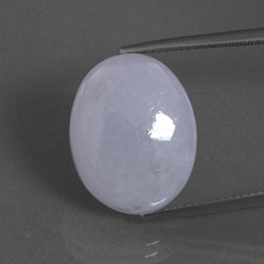 16.47カラットの天然ラベンダーヒスイ輝石（ジェダイト）（18.4×14.6 mm・オーバルカット）