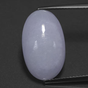 11.61カラットの天然ラベンダーヒスイ輝石（ジェダイト）（18.6×11.3 mm・オーバルカット）