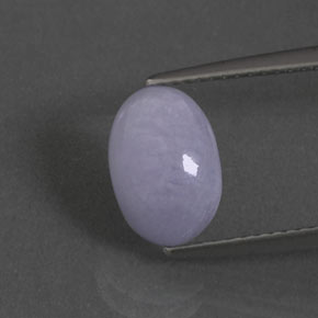 2.33カラットの天然ラベンダーヒスイ輝石（ジェダイト）（10.3×7.1 mm・オーバルカット）