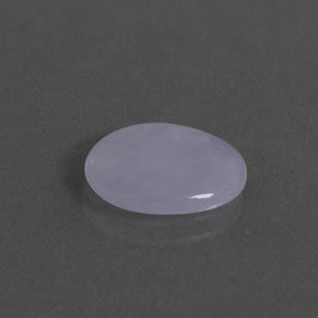 2.17カラットの天然ラベンダーヒスイ輝石（ジェダイト）（11.7×8.4 mm・オーバルカット）