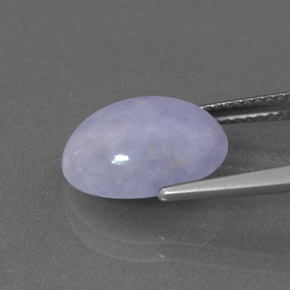 5.54カラットの天然ラベンダーヒスイ輝石（ジェダイト）（12.8×9.7 mm・オーバルカット）