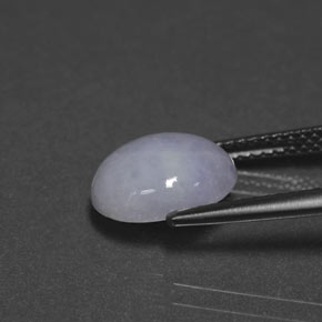 3.51カラットの天然ラベンダーヒスイ輝石（ジェダイト）（10.5×8.7 mm・オーバルカット）
