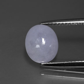 2.76カラットの天然ラベンダーヒスイ輝石（ジェダイト）（9.6×8 mm・オーバルカット）