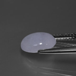 2.76カラットの天然ラベンダーヒスイ輝石（ジェダイト）（9.6×8 mm・オーバルカット）