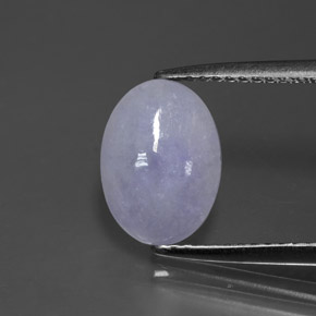 1.99カラットの天然ラベンダーヒスイ輝石（ジェダイト）（10.6×7.7 mm・オーバルカット）