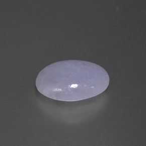 2.07カラットの天然ラベンダーヒスイ輝石（ジェダイト）（10.6×7.8 mm・オーバルカット）
