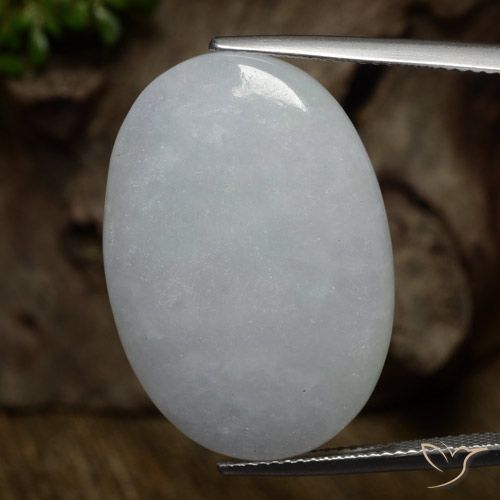 32.57ct 天然 ミディアムグレー ジェダイト, 楕円形, 半透明